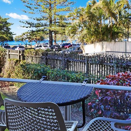 Pacific Regis Beachfront Holiday Apartments Gold Coast Dış mekan fotoğraf