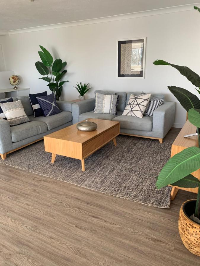 Pacific Regis Beachfront Holiday Apartments Gold Coast Dış mekan fotoğraf