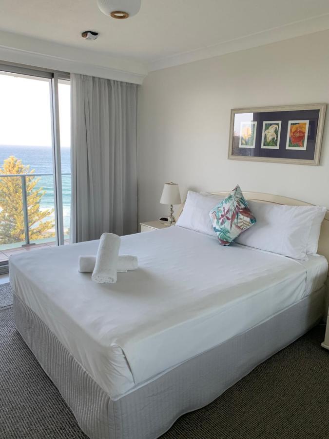 Pacific Regis Beachfront Holiday Apartments Gold Coast Dış mekan fotoğraf