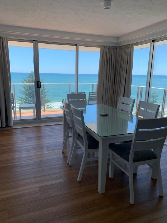 Pacific Regis Beachfront Holiday Apartments Gold Coast Dış mekan fotoğraf