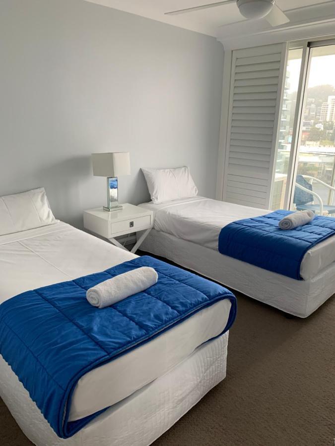 Pacific Regis Beachfront Holiday Apartments Gold Coast Dış mekan fotoğraf