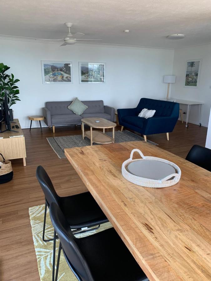 Pacific Regis Beachfront Holiday Apartments Gold Coast Dış mekan fotoğraf