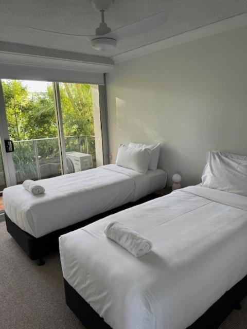 Pacific Regis Beachfront Holiday Apartments Gold Coast Dış mekan fotoğraf